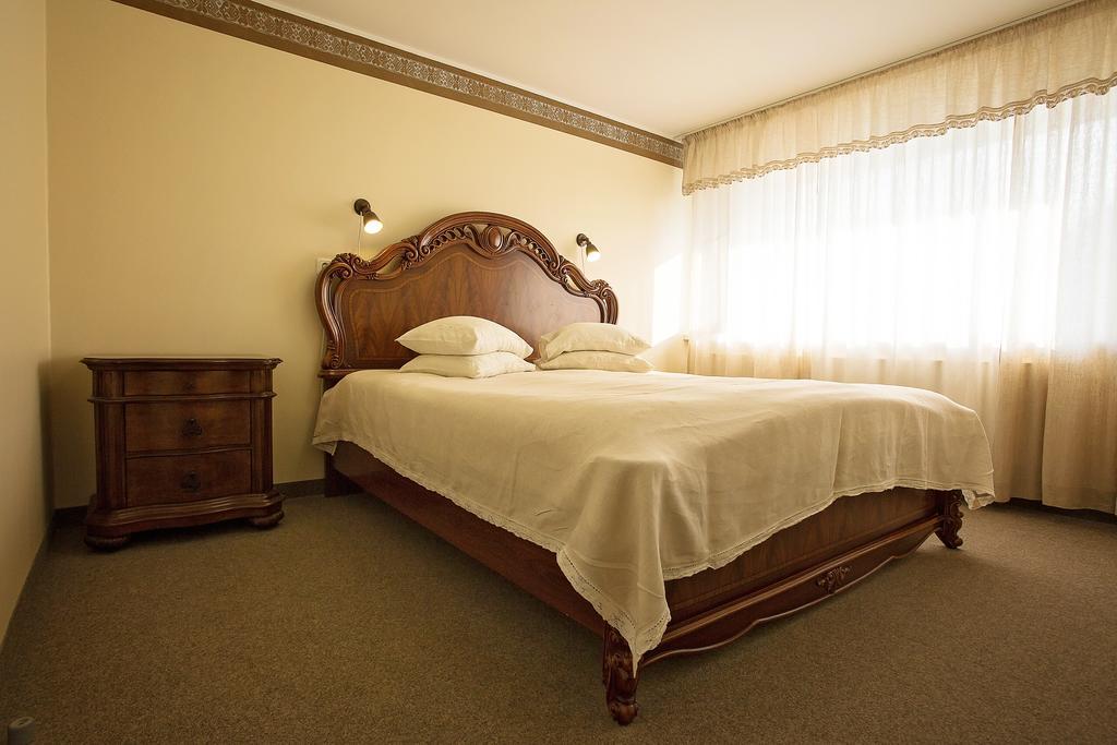 Varska Sanatorium Hotel Esterno foto